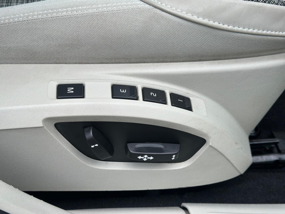 2016 Volvo V40 Cross Country 2.0L Diesel Automatic (9040) €13,495