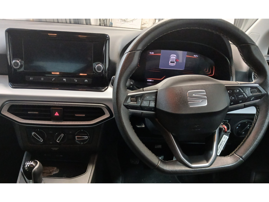 2023 SEAT Ibiza - image 4