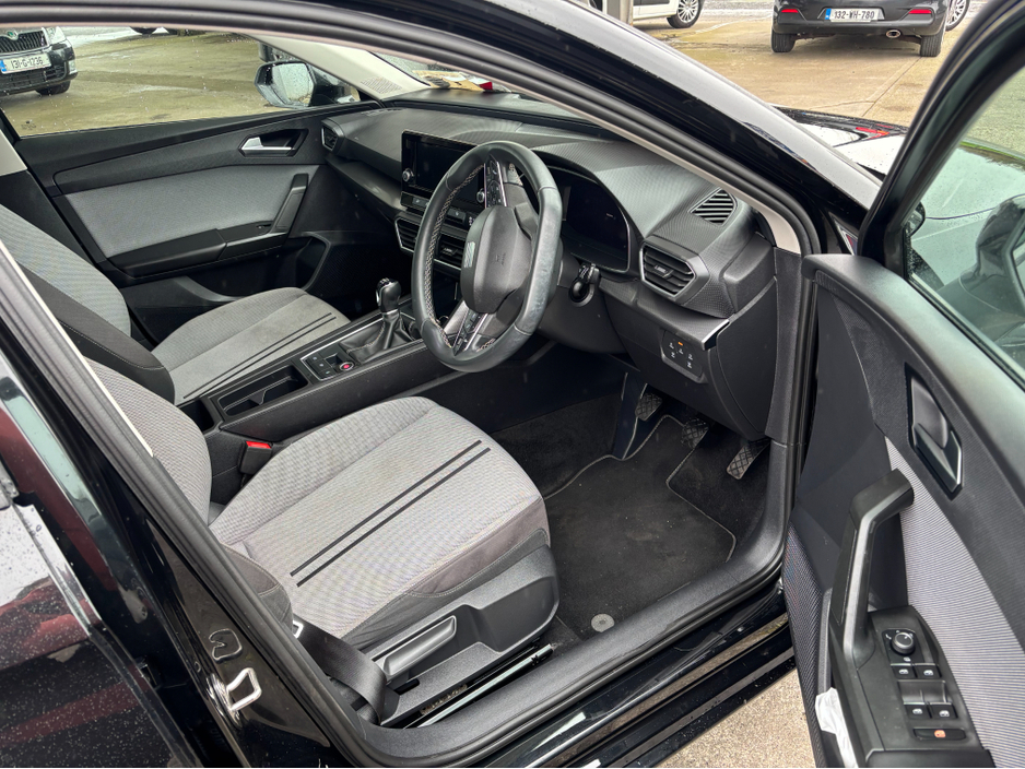 2021 SEAT Leon - image 10