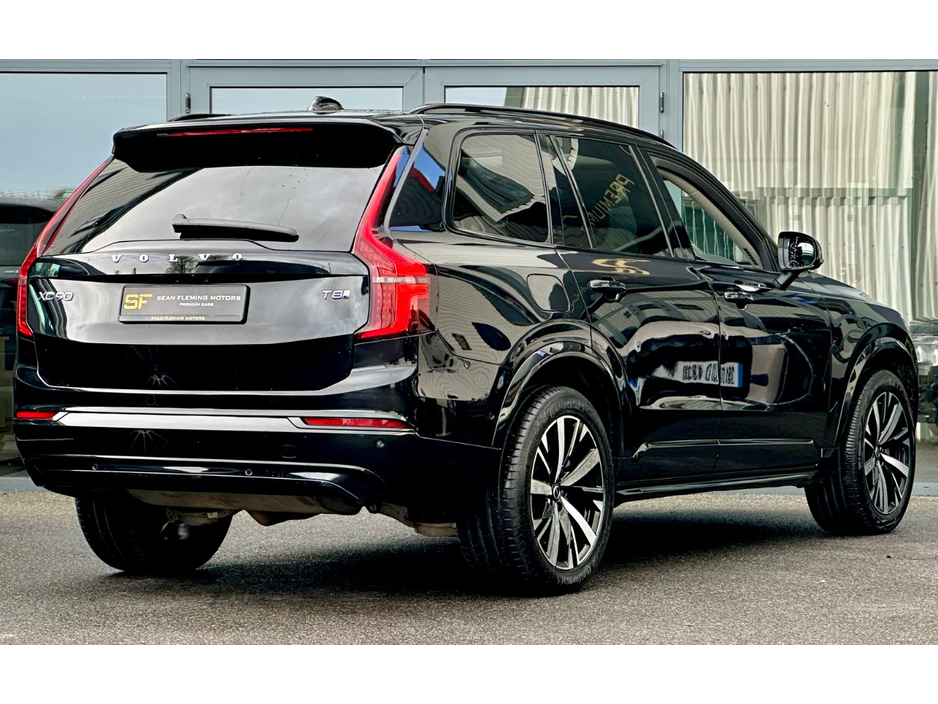 2025 Volvo XC90 - image 3