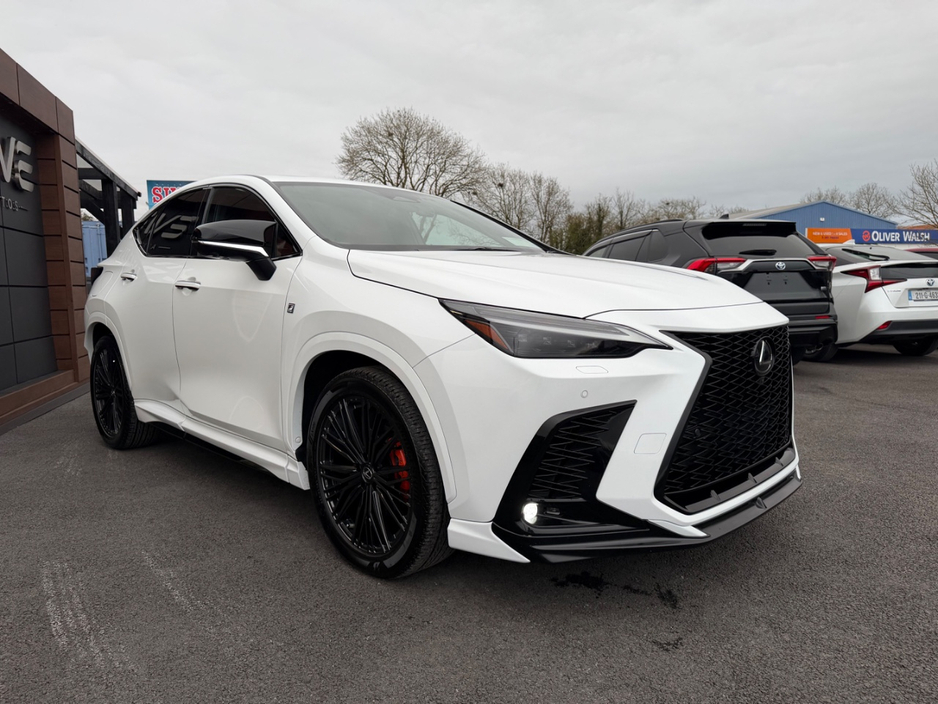 2023 Lexus NX 450 h+ - image 6