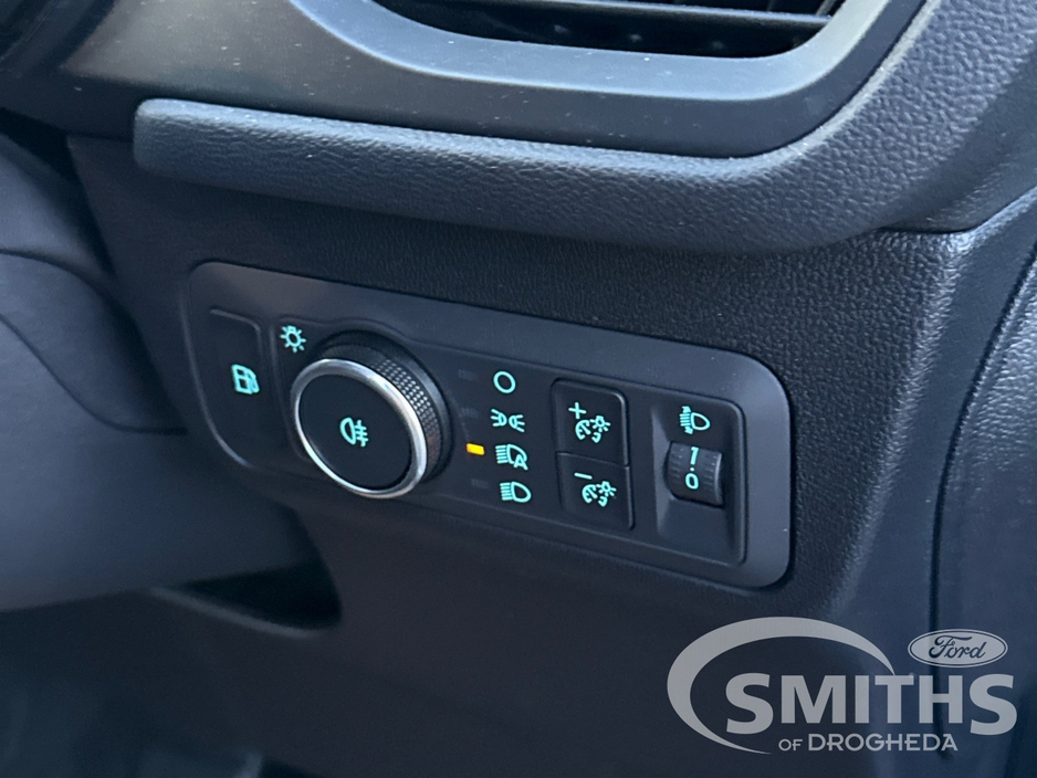 2024 Ford Kuga - image 23