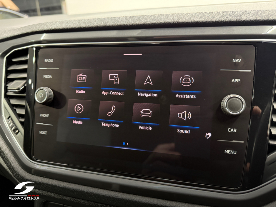 2022 Volkswagen T-Roc R-LINE 1.5 TSI D7F 150HP 5DR A €28,995