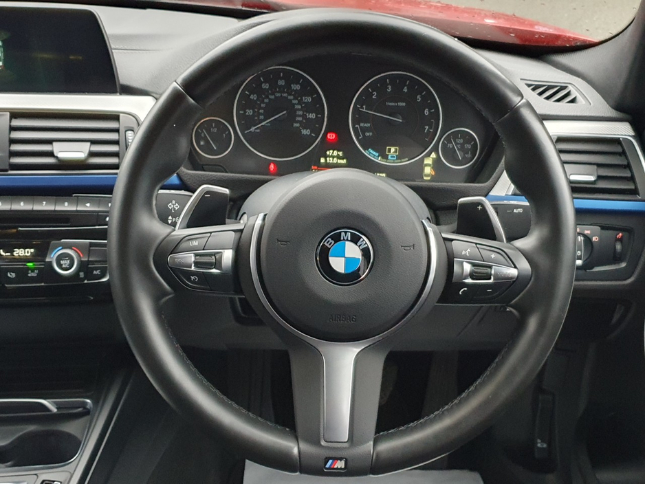 2018 BMW 3 Series - image 14