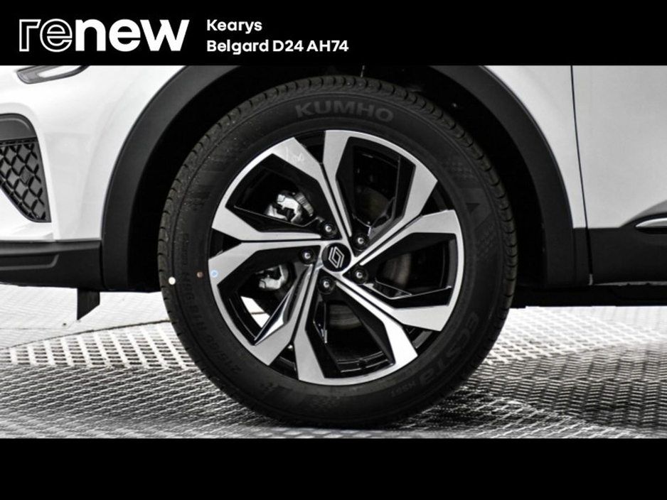 2025 Renault Arkana - image 9