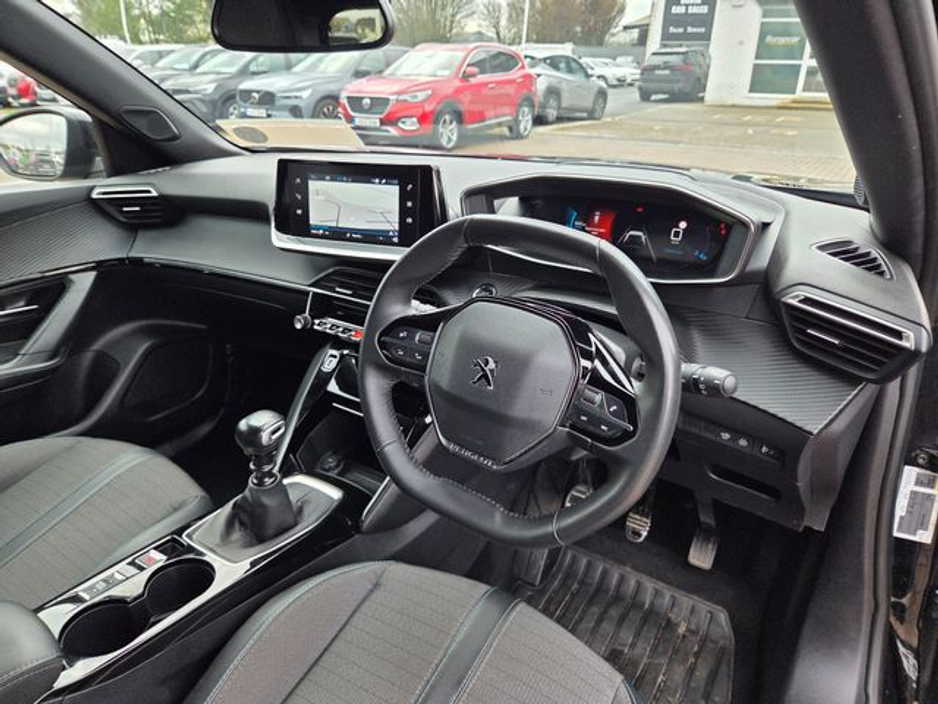 2023 Peugeot 2008 - image 10