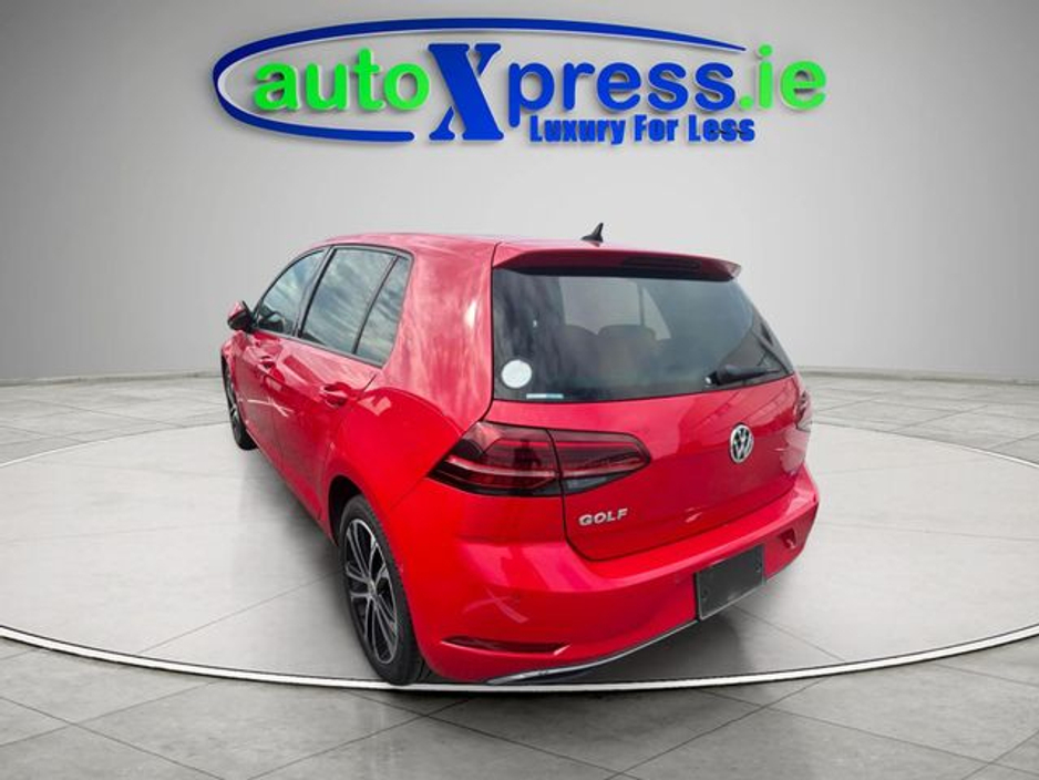 2019 Volkswagen Golf - image 14