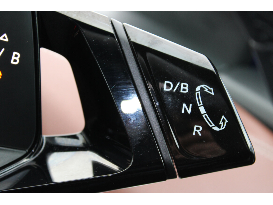 2022 Volkswagen ID.4 LIFE DX 77kWh 174HP €26,950