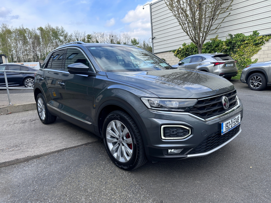 2019 Volkswagen T-Roc - image 4