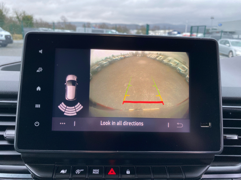 2022 Renault Trafic Sport LWB 2.0 170BHP Automatic €22,500