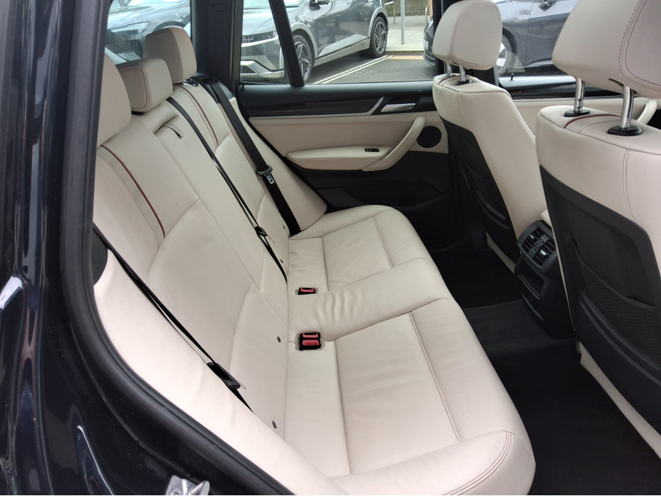 2017 BMW X3 - image 12