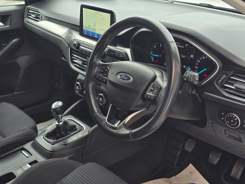 2019 Ford Focus - image 32
