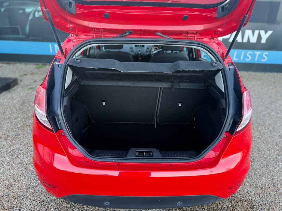 2014 Ford Fiesta ZETEC - 1.2 - LOW INSURANCE - LOW ROAD TAX - IDEAL STARTER/LEARNER CAR OR FAMILY CAR €8,495