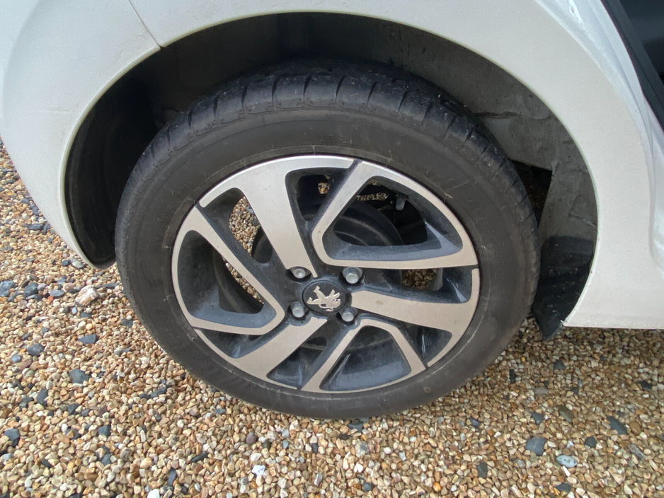 2018 Peugeot 108 1.0 Vti 68bhp Ecomatique Allure €14,999