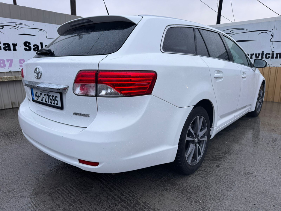 2015 Toyota Avensis 2.0 D-4D ICON ESTATE 5DR OVERMOUNT 126BHP €10,800