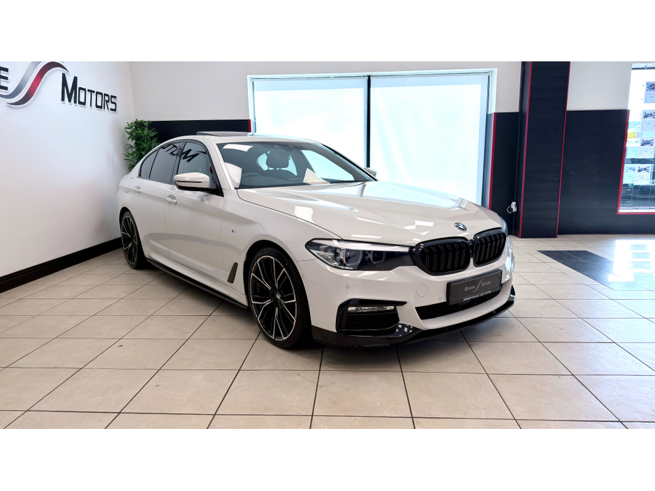 2018 BMW 5 Series - image 21