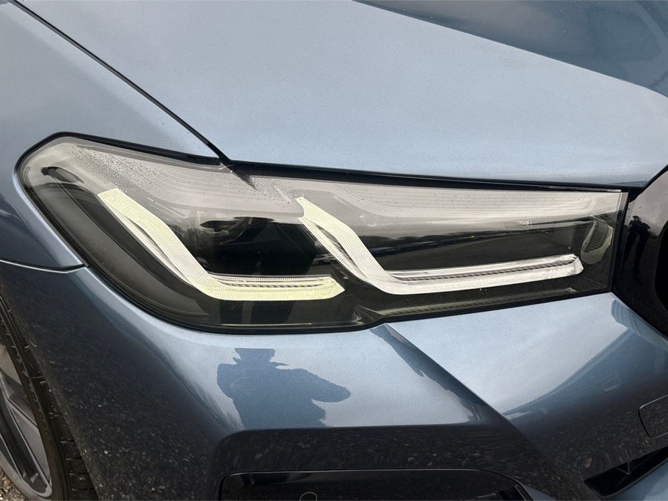 2023 BMW 5 Series - image 18