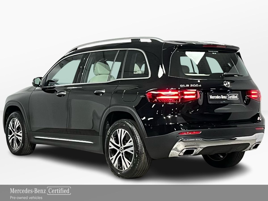 2025 Mercedes-Benz GLB - image 4