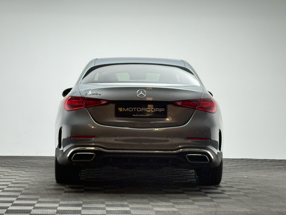 2022 Mercedes-Benz C Class - image 5