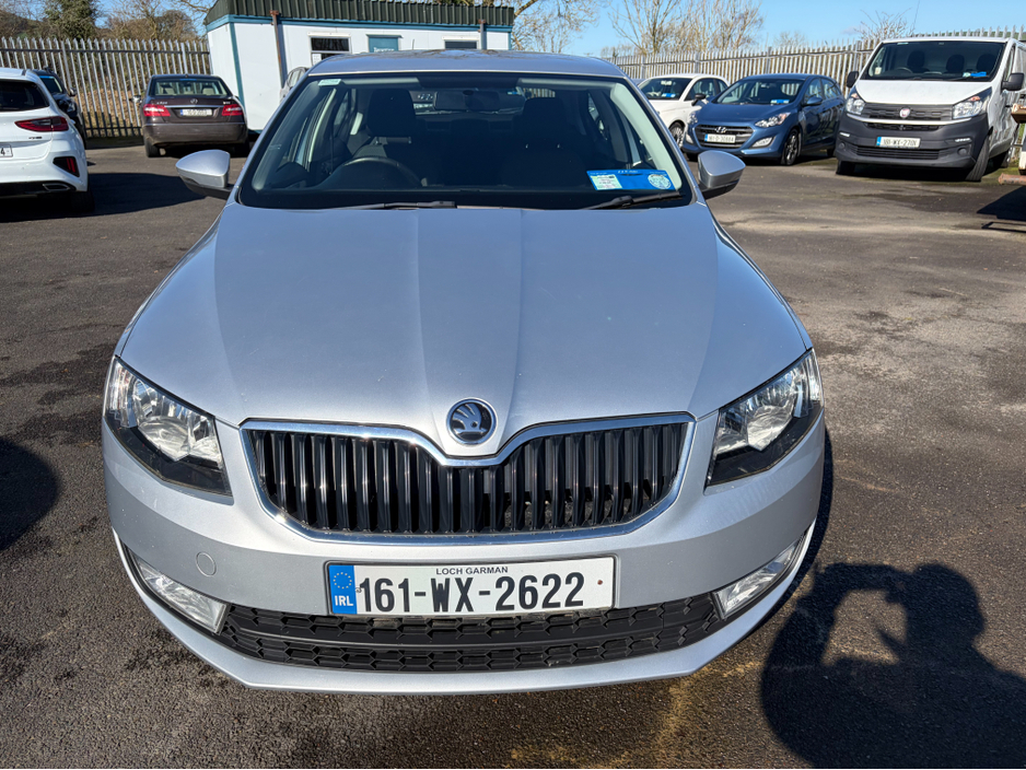2016 Skoda Octavia - image 3