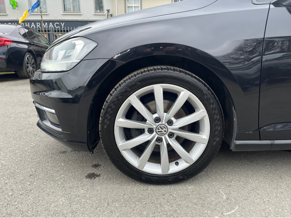 2019 Volkswagen Golf - image 6