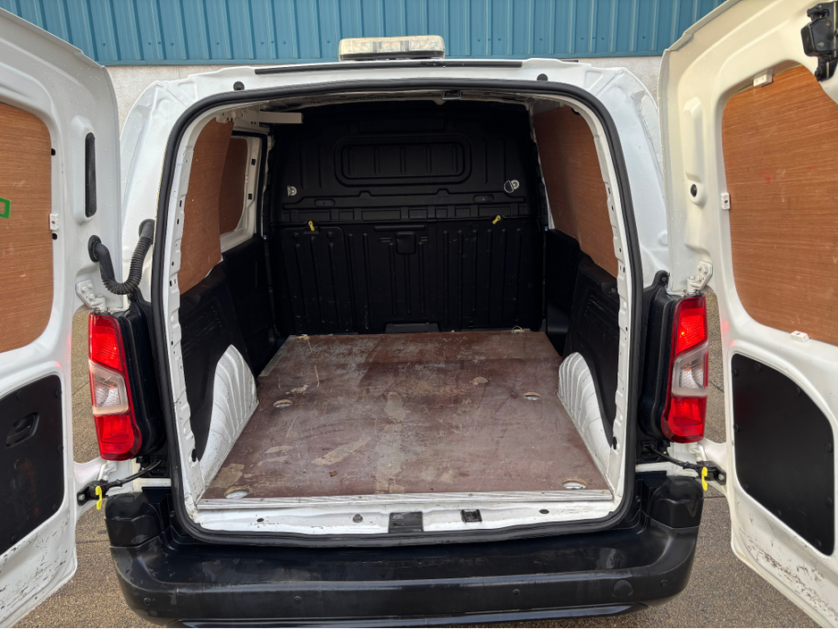 2020 Citroen Berlingo K9 LX 1.5 BLUEHDI 75 650KG M 3 €10,950
