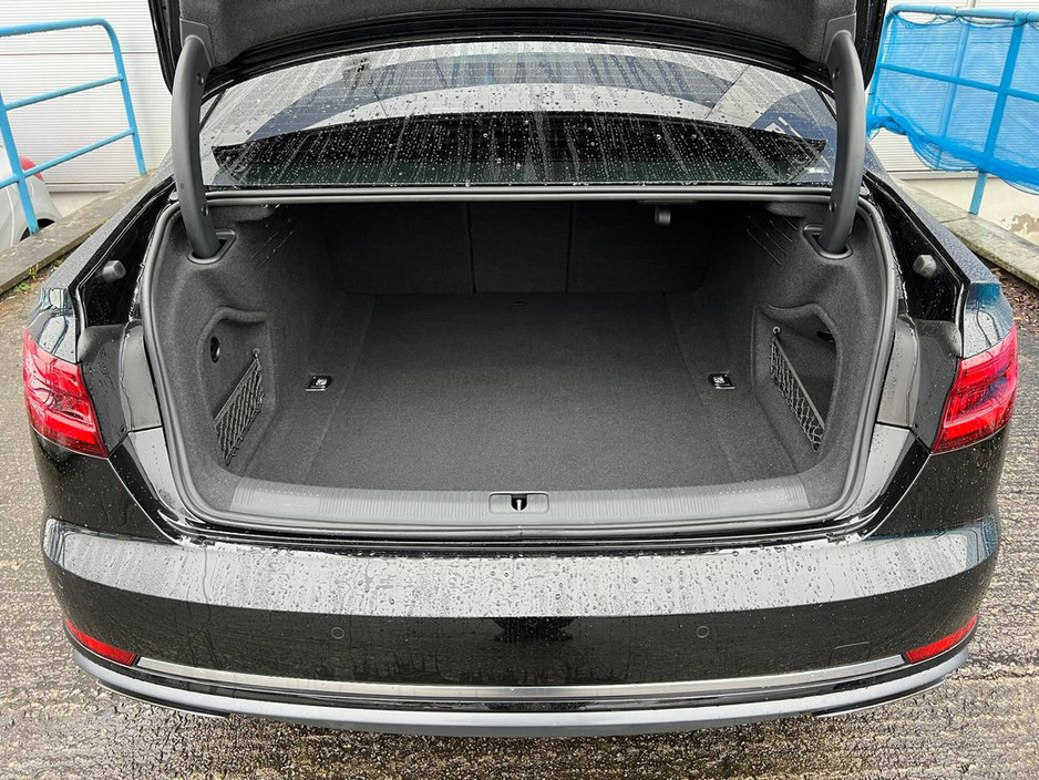 2019 Audi A4 1.4 TFSI AUTO * HIGH SPEC * // 18" ALLOYS // LEATHER HEATED SEATS // APPLE CARPLAY/ANDROID AUTO €25,950