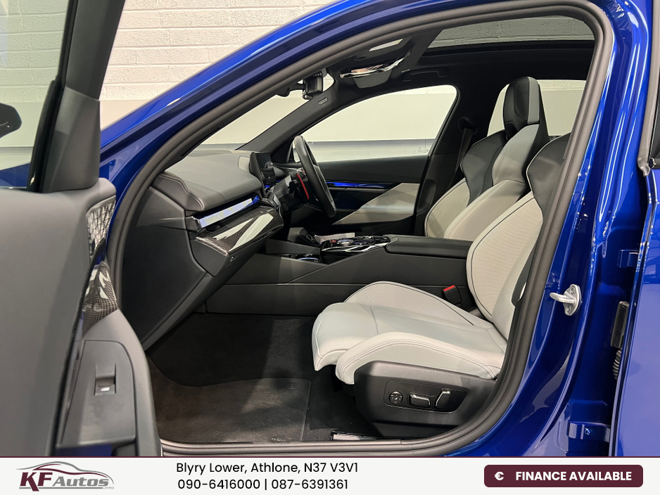 2025 BMW M5 V8 4.4L PHEV 727bhp Auto - 251 Reg €137,995