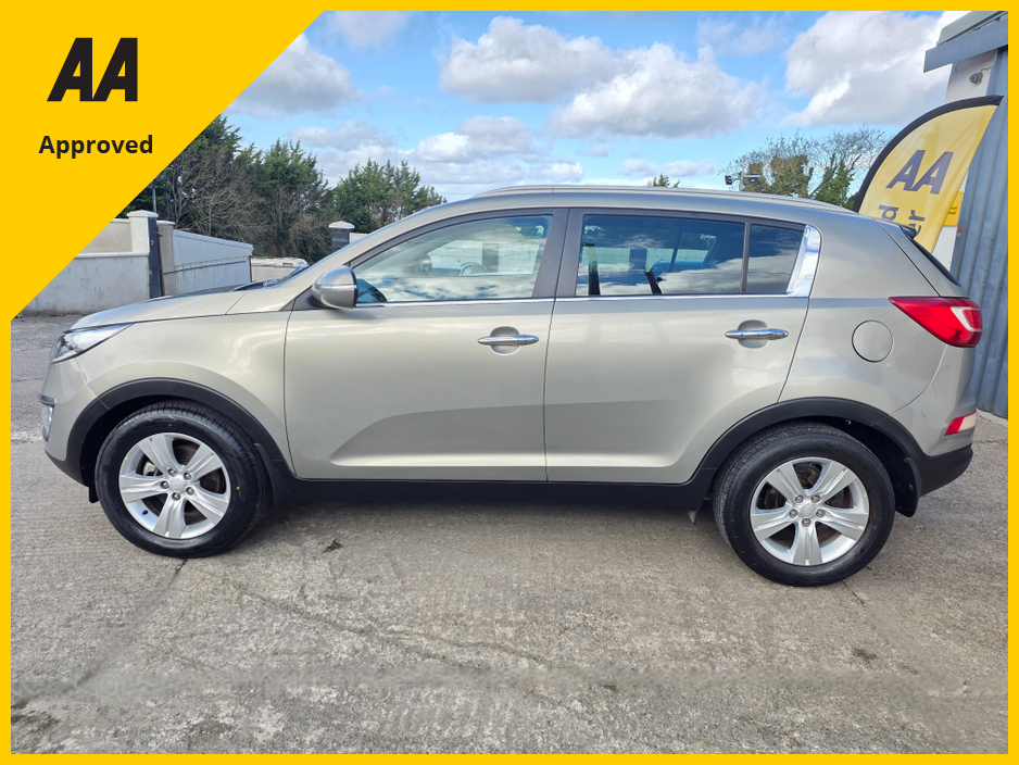 2012 Kia Sportage - image 6