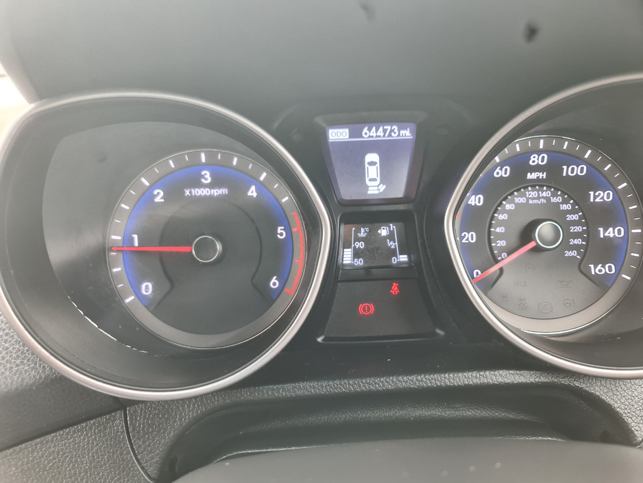 2015 Hyundai i30 - image 11