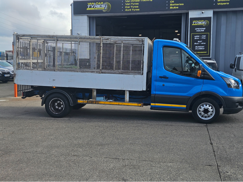 2018 Ford Transit - image 9