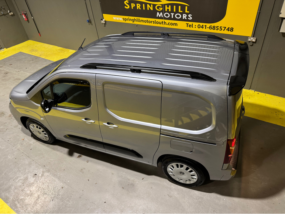 2024 Opel Combo SPORTIVE L1H1-1.5 100PS D-6SPEED TOP SPEC €19,950