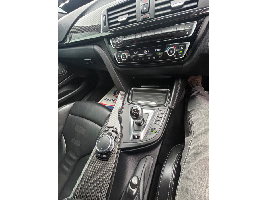 2016 BMW M4 - image 12