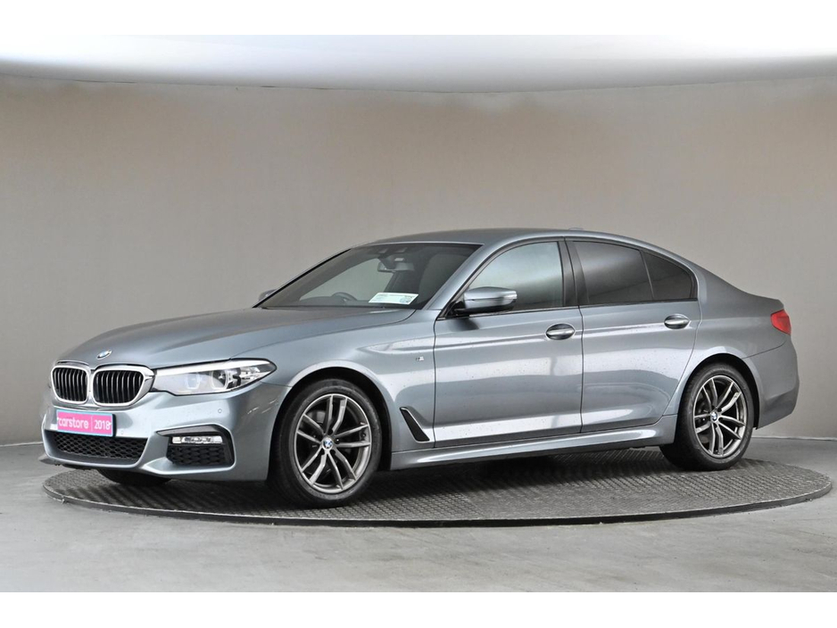 2018 BMW 5 Series - image 4