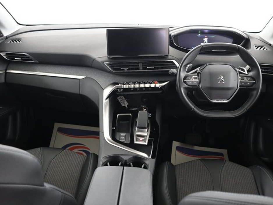 2021 Peugeot 3008 - image 15