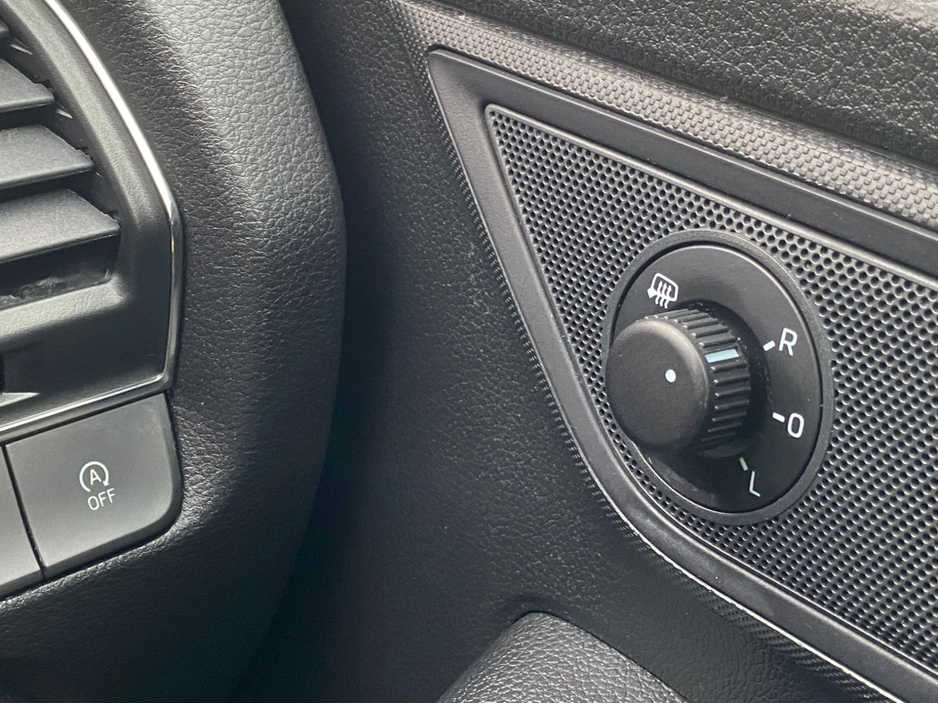 2019 Skoda Fabia AMBITION 1.0 Tiny Mileage €13,900