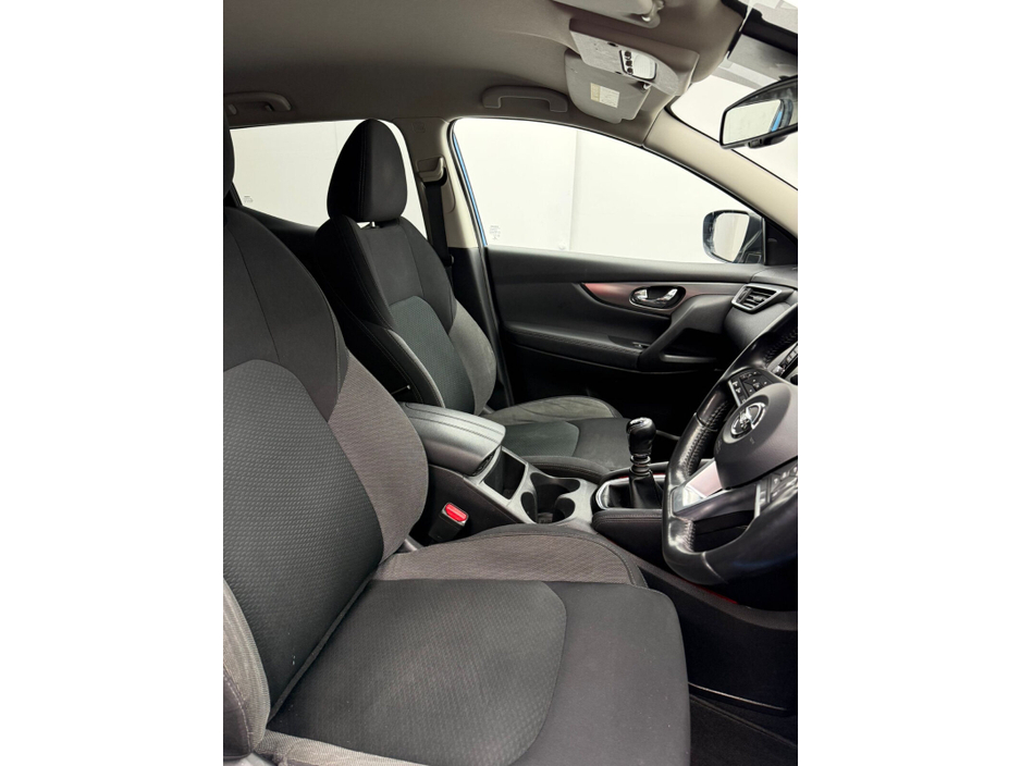 2019 Nissan Qashqai - image 8