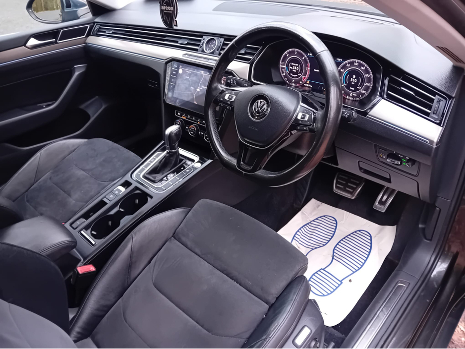 2017 Volkswagen Arteon - image 10