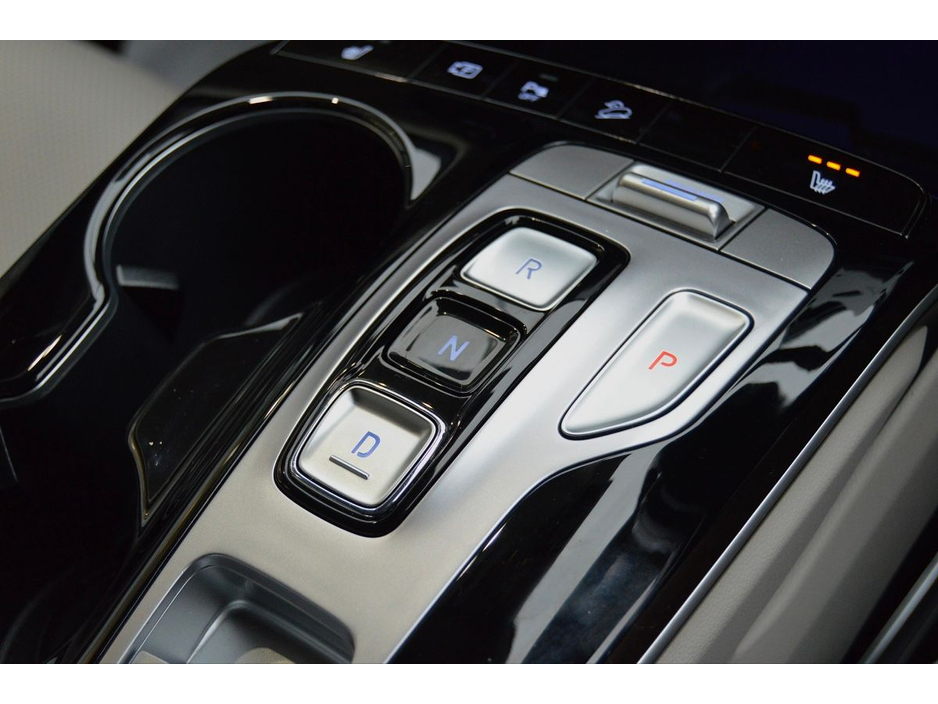 2022 Hyundai Tucson 2WD Executive HEV Auto, Low Mileage