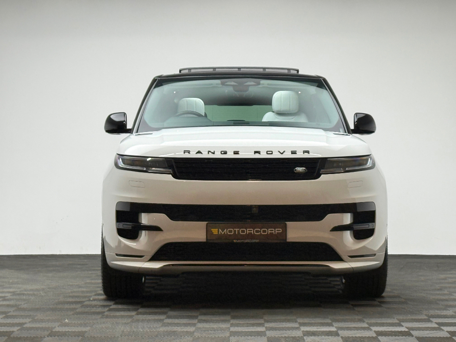 2023 Land Rover Range Rover Sport - image 2