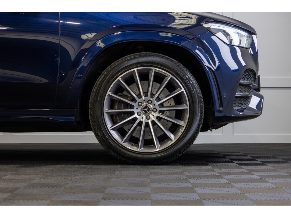 2022 Mercedes-Benz GLE Class - image 7