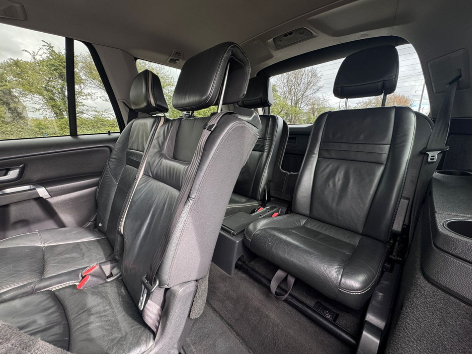 2011 Volvo XC90 - image 24