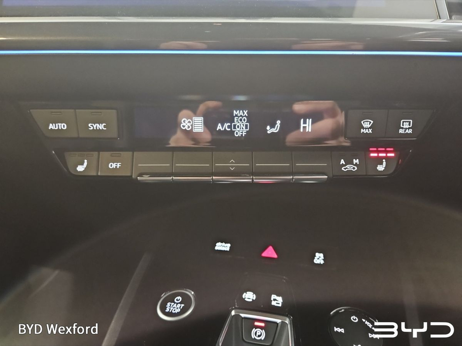 2021 Audi e-tron - image 12