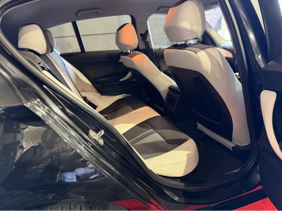 2015 BMW 1 Series BMW 118i M-sport Automatic (Half leather interior) €12,699