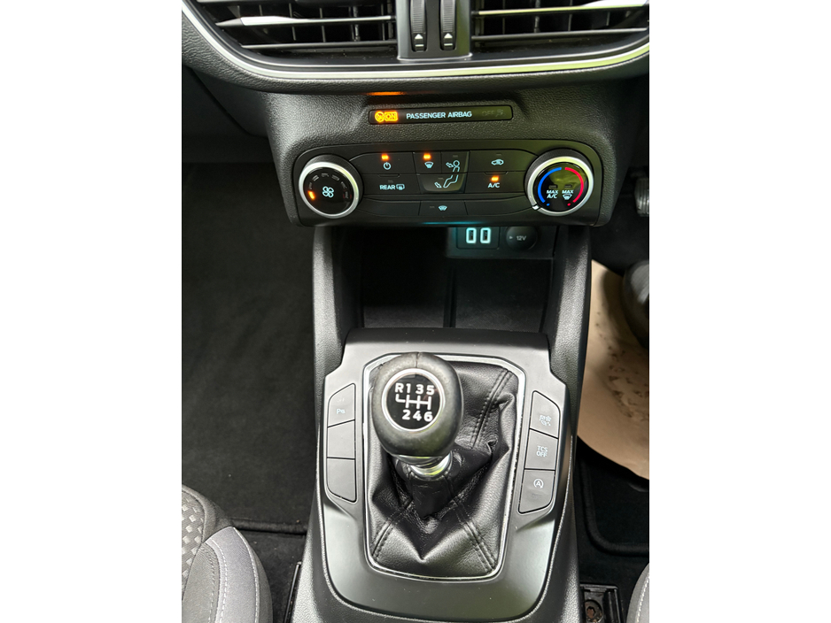 2022 Ford Focus ZETEC EDITION 1.5 TD 120 M M6 4DR €19,950