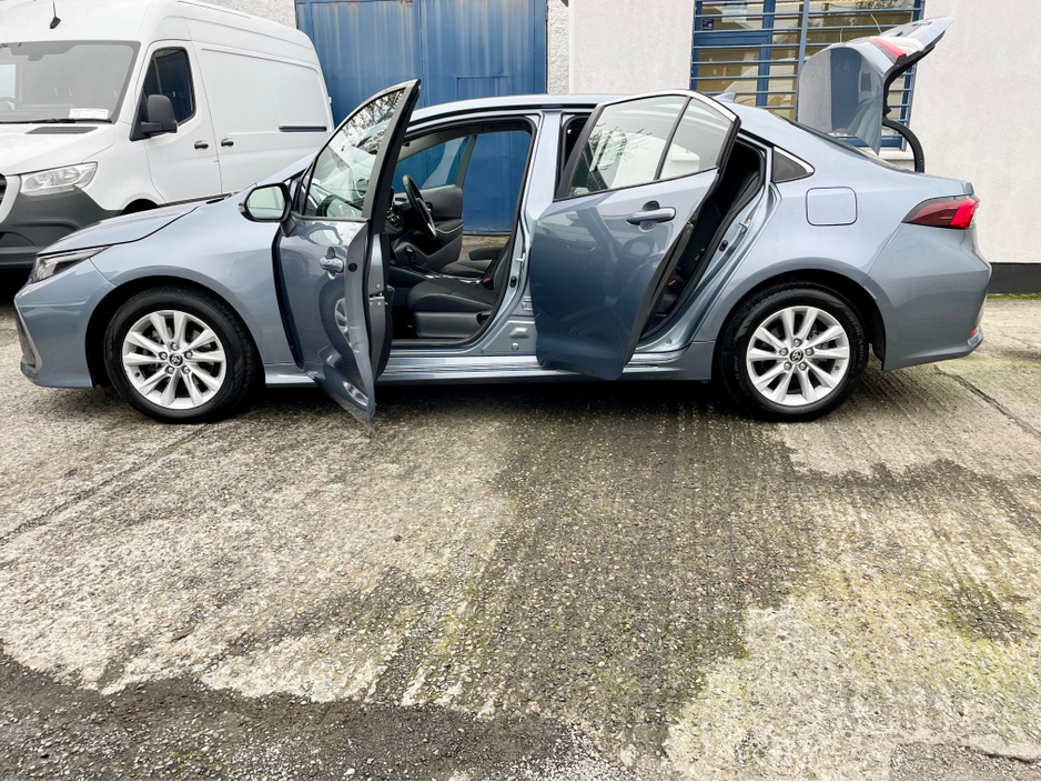 2024 Toyota Corolla LUNA SALOON 4DR AUTO 1.8 PETROL/ELECTRIC SELF CHARGING HYBRID €27,950