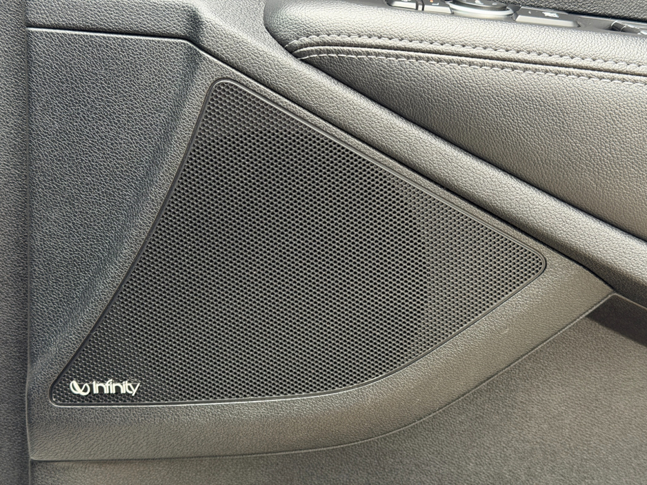 2016 Kia Sorento - image 18