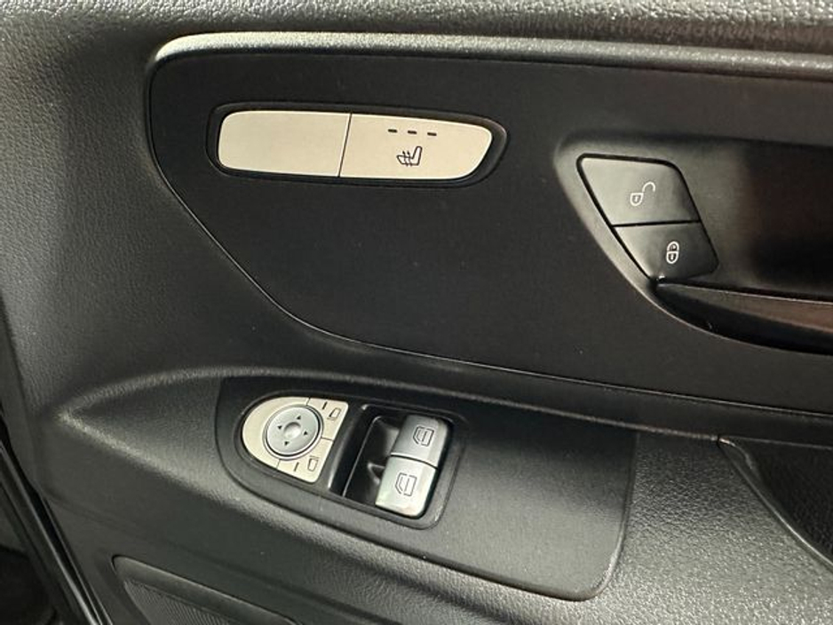 2018 Mercedes-Benz Vito - image 17