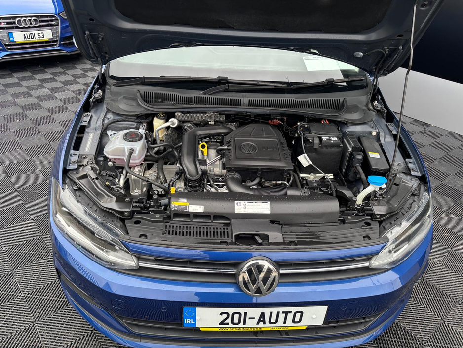 2021 Volkswagen Polo - image 8