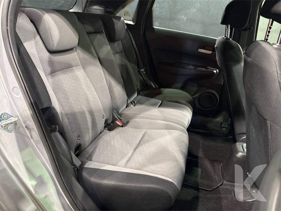 2020 Honda Fit - image 11